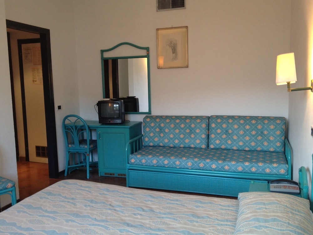 Single Room photo 1