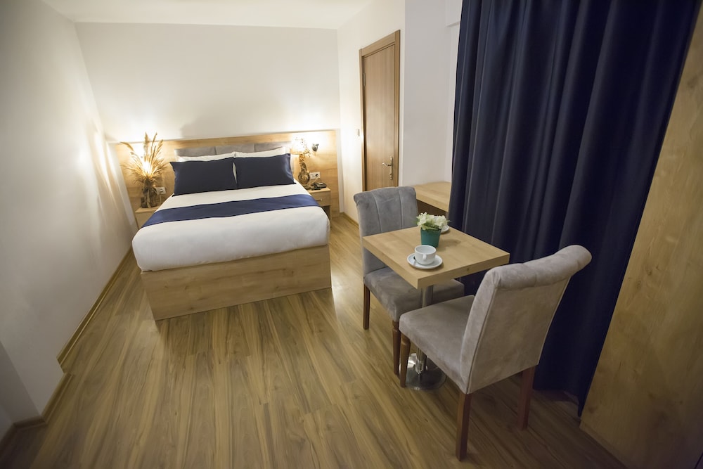 Economy Double or Twin Room photo 1