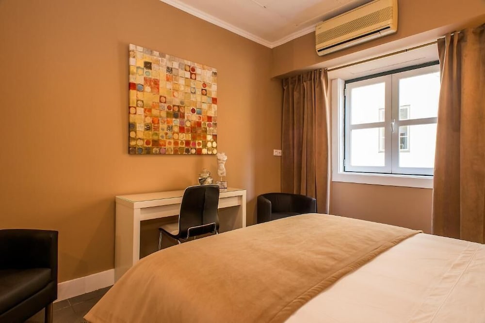 Deluxe Suite - Photo 2