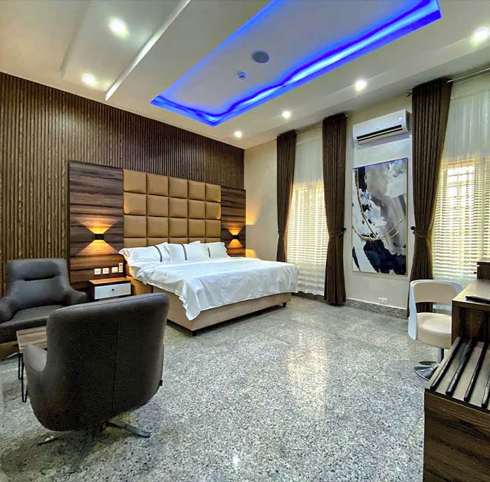 Royal Room photo 1