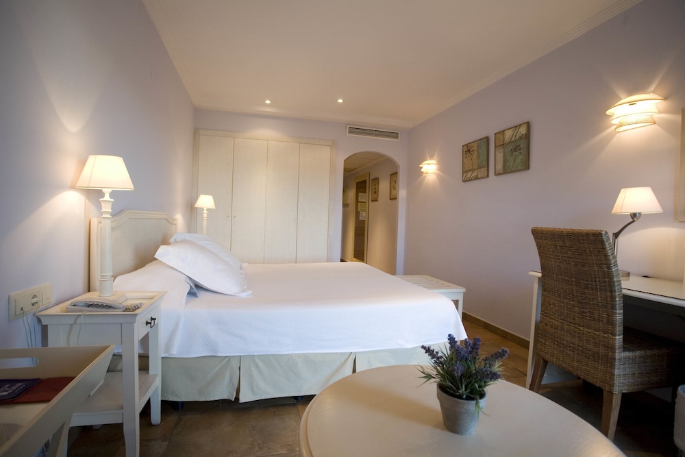 Double or twin room, harbor view with terrace photo 2