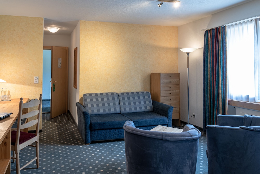 Comfort - Double Room without balcony with sofa bed photo 3