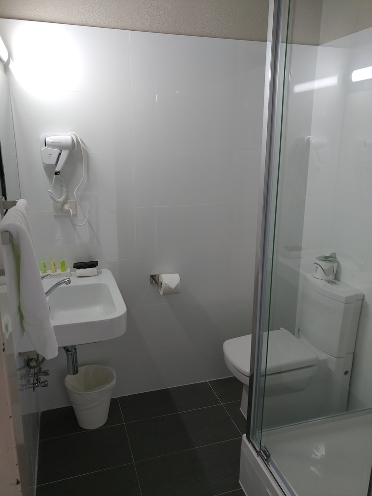 Standard Room - Photo 3