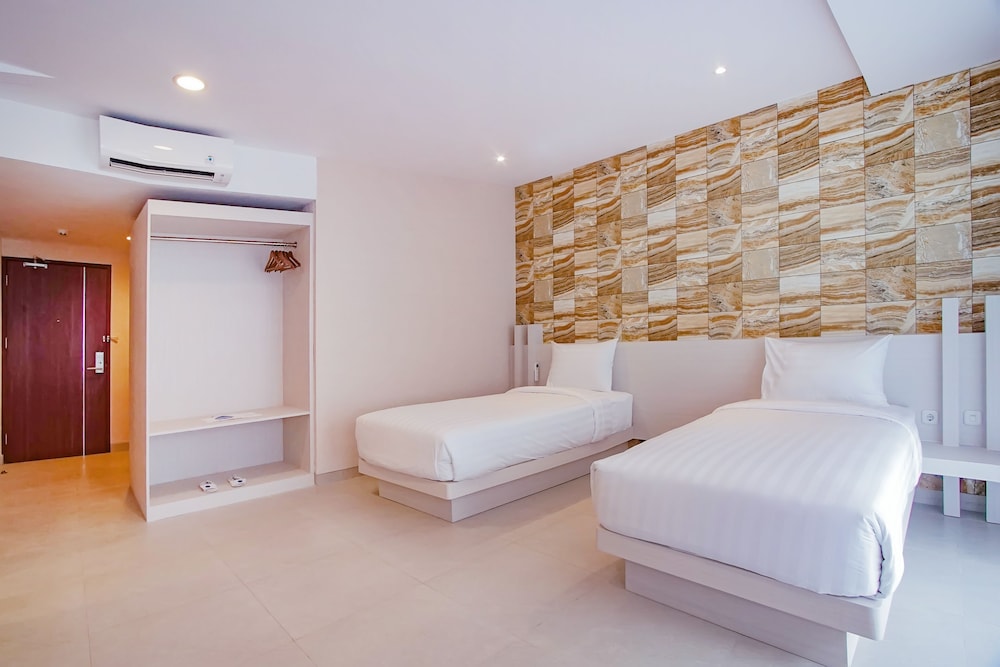 Executive Twin Room, 2 Twin Beds - Photo 2
