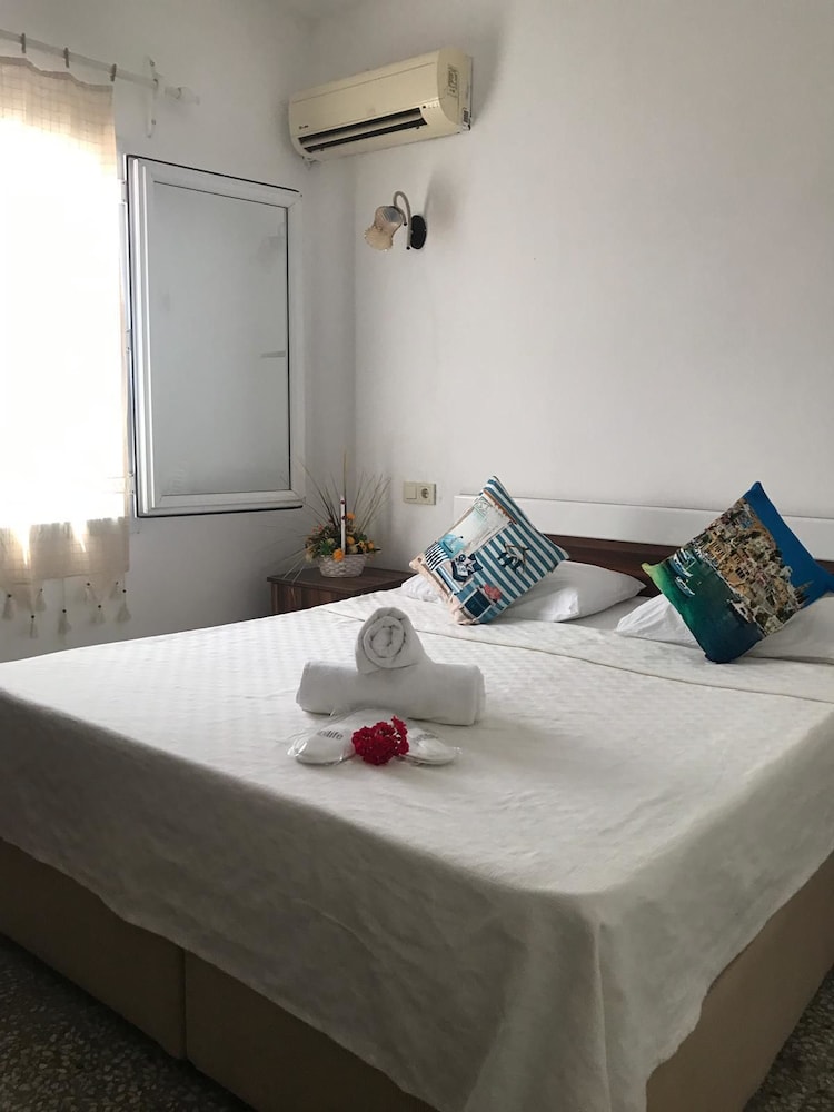 Standard Double Room - Photo 20
