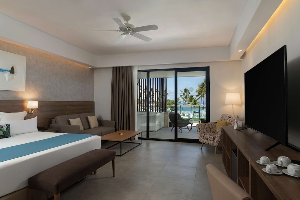 Premium Suite - Photo 1