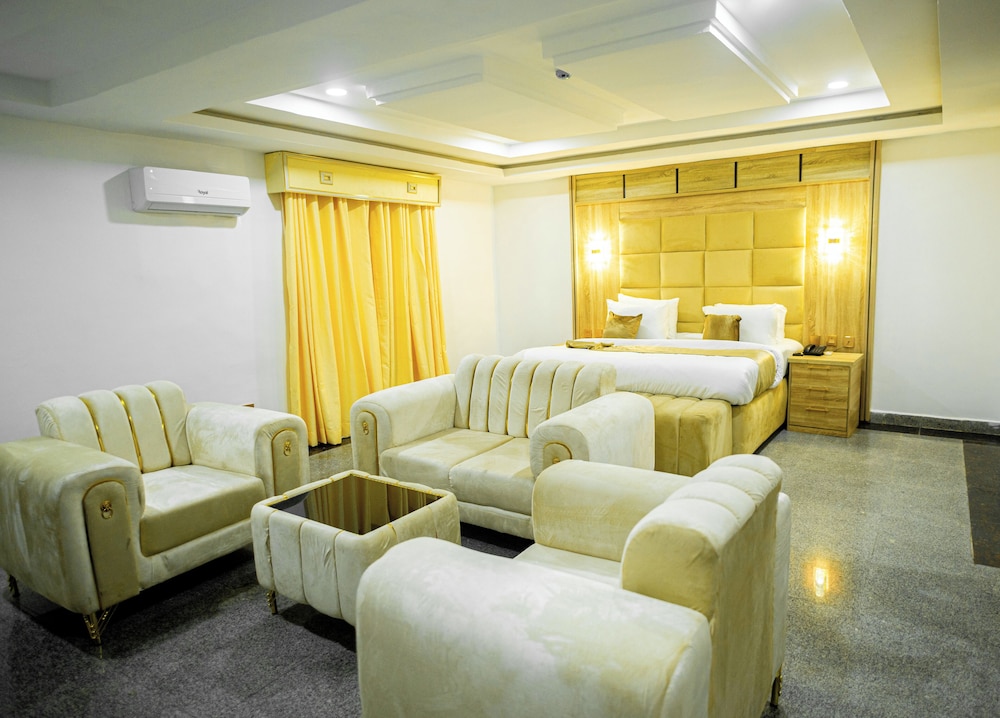 Deluxe Single Room