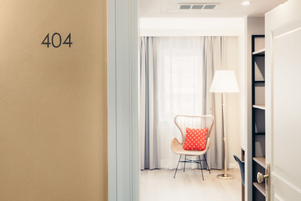 Superior Double Room Single Use photo 3