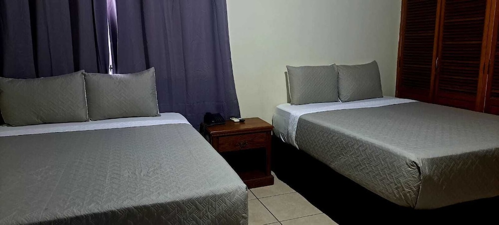 Superior Triple Room photo 3