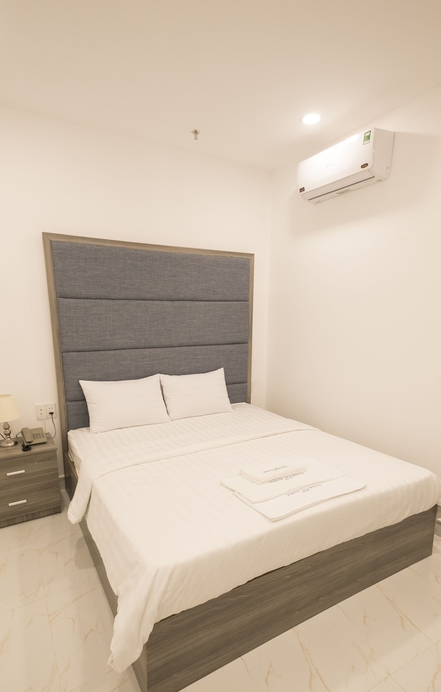 Superior Double Room, City View - Photo 10