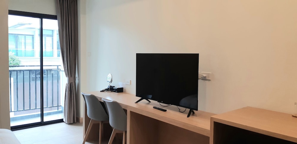 Deluxe Double Room - Photo 8