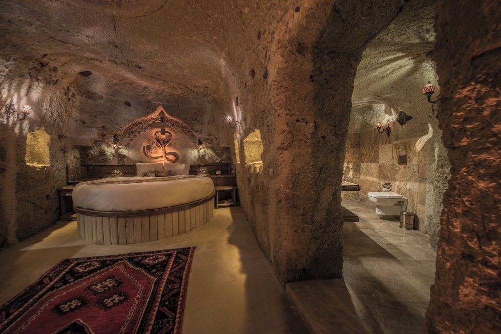 Premium Cave Room photo 2
