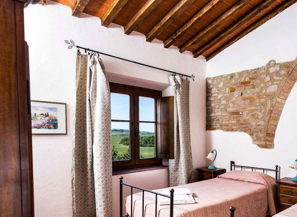 Classic Single Room, Hill View photo 2