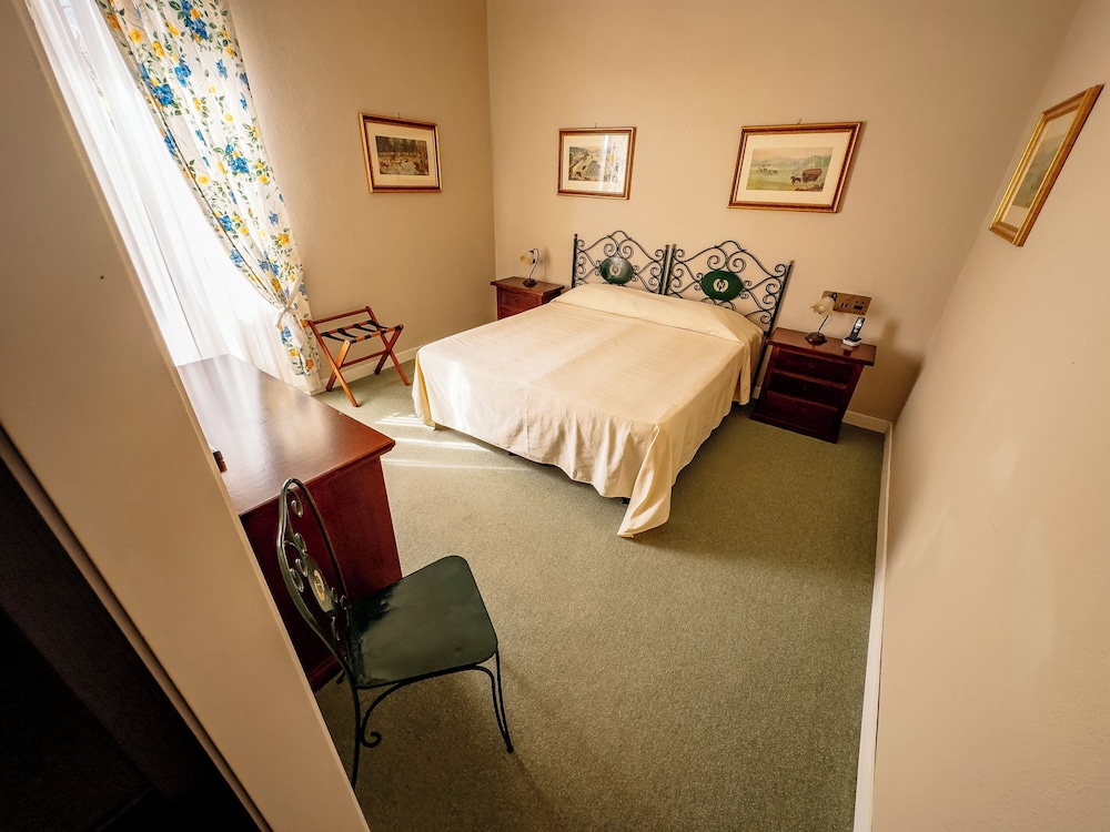 Superior Room - Photo 14