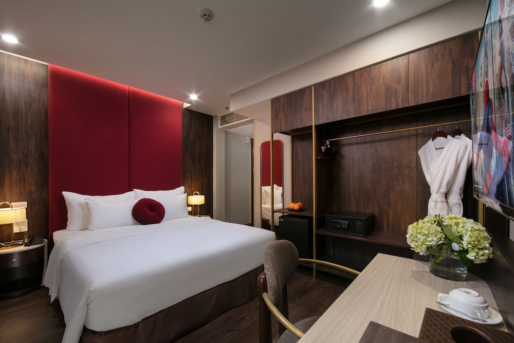 Deluxe Double or Twin Room, City View photo 2