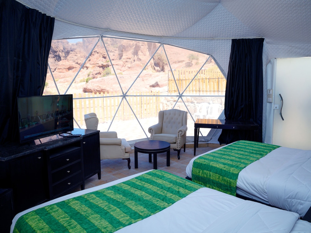 Deluxe Triple Room - Photo 2