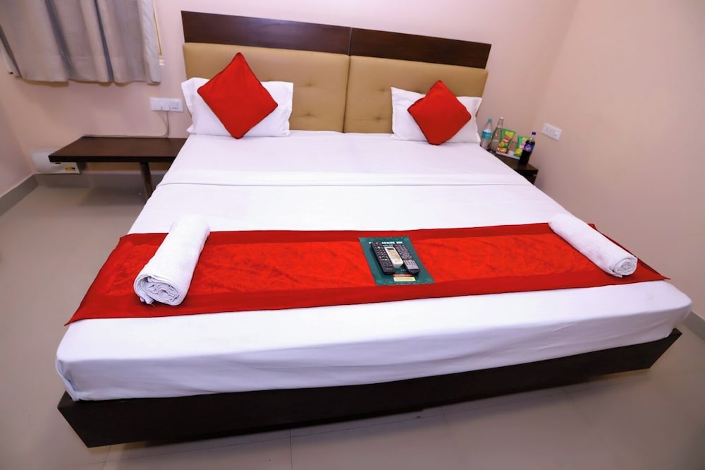 Deluxe Room - Photo 7