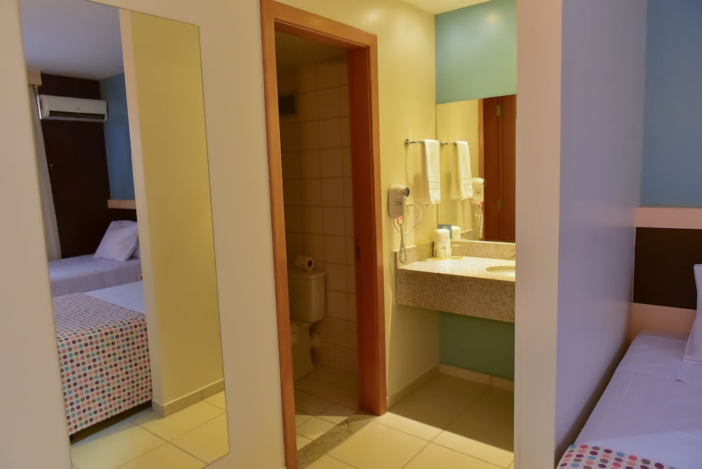 Executive Room, 1 Queen Bed, Non Smoking - Photo 6
