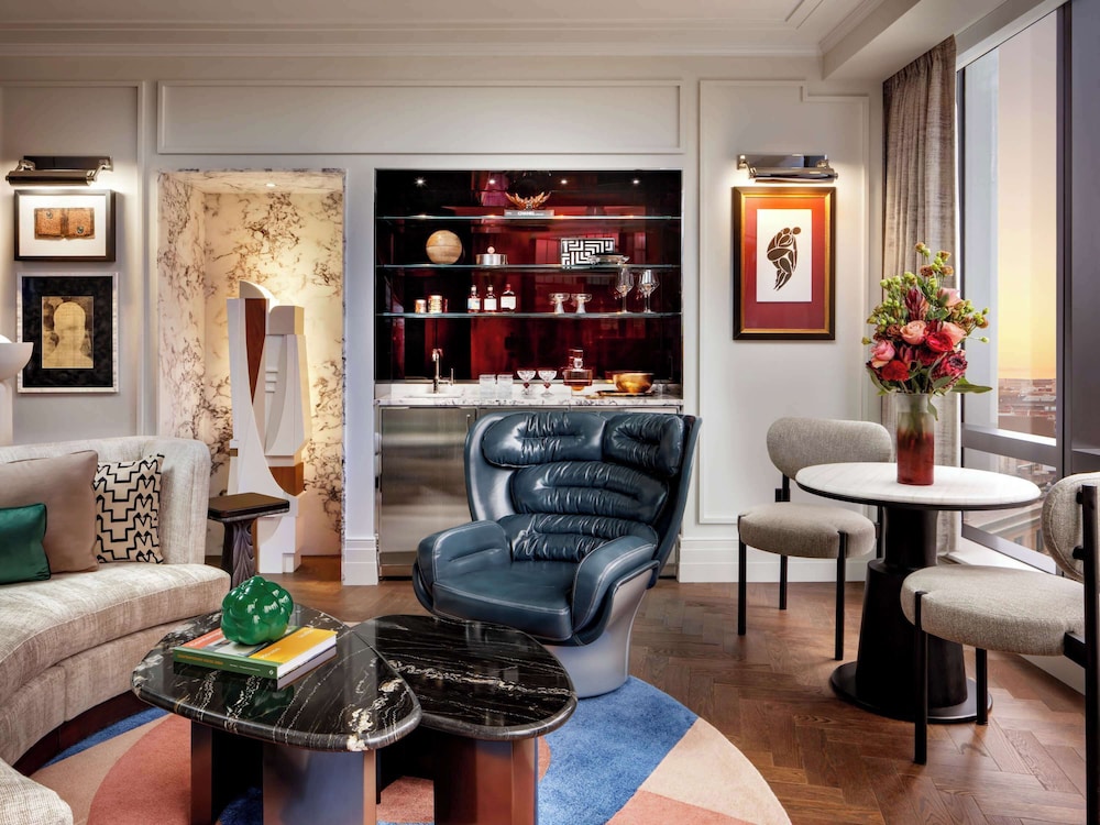 Signature Suite, 1 Bedroom thumbnail 6