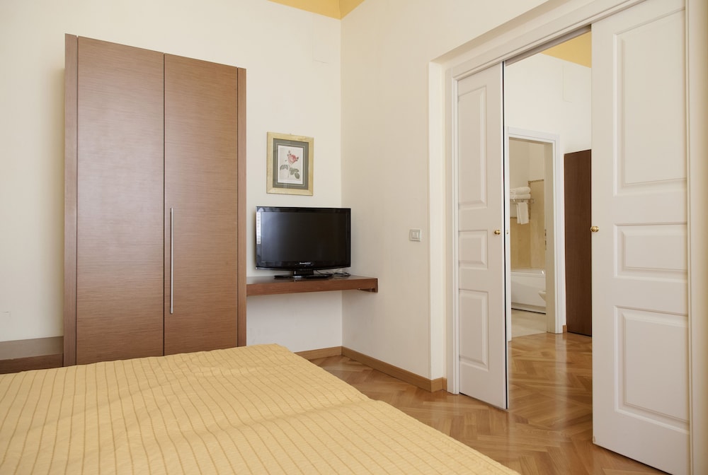 Deluxe Double or Twin Room (Emotional) photo 2