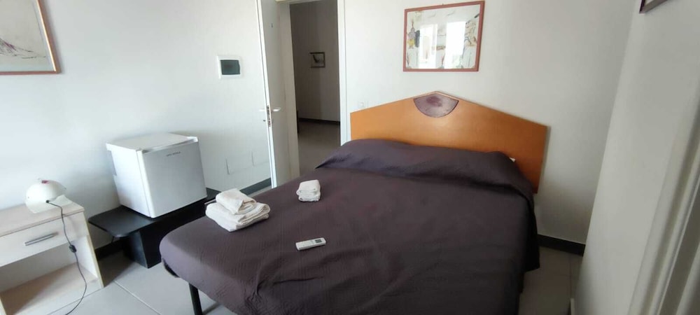 Economy Room, 1 Queen Bed, Non Smoking, Garden View photo 2