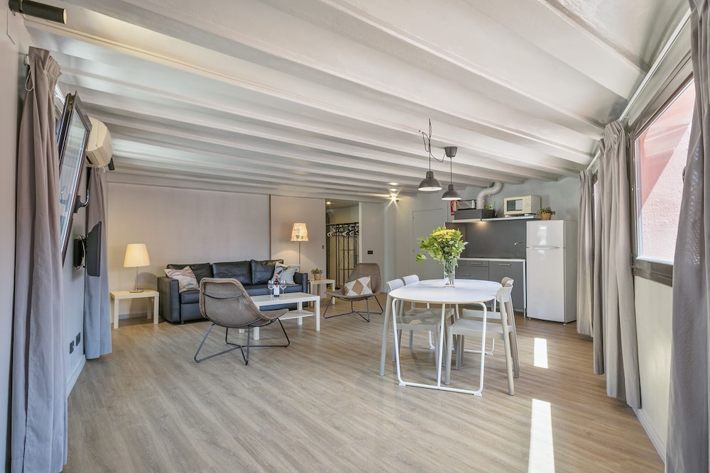 Basic Apartment