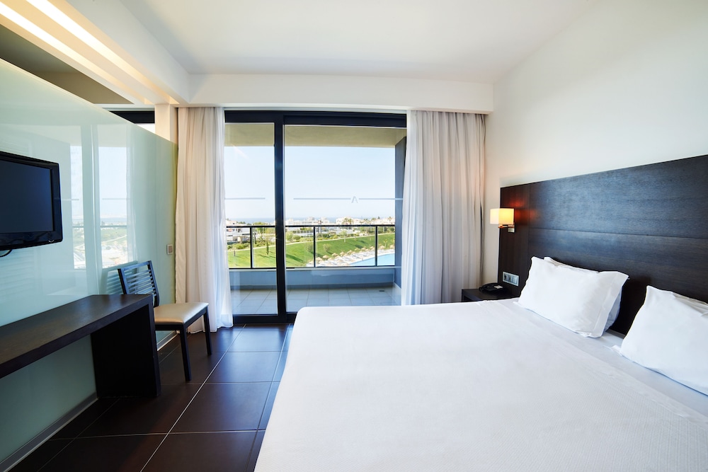 Prestige Suite, Pool View (3 Adults and 1 Child)