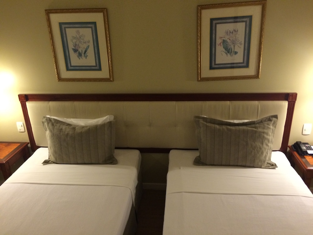 Deluxe Room, Sea View thumbnail 6