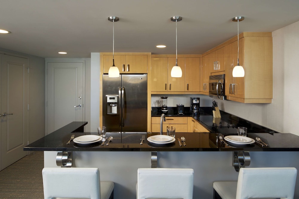 Premier Suite, 2 Bedrooms, Kitchen - Photo 6