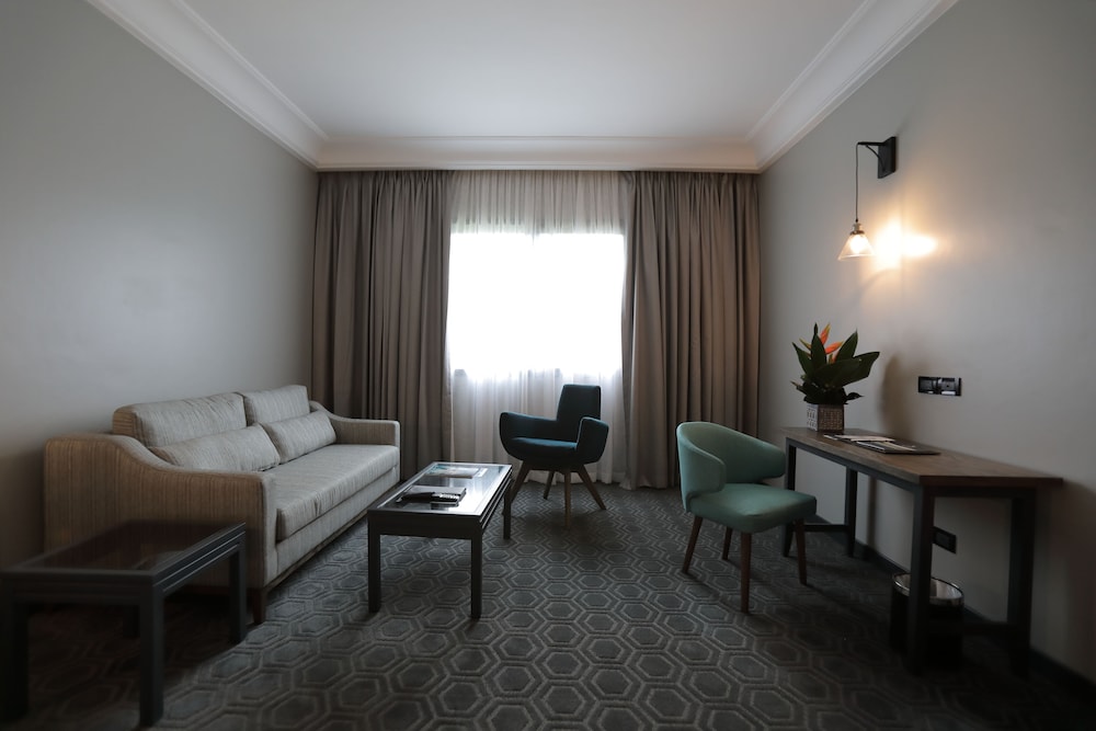 Select Accessible Room photo 2