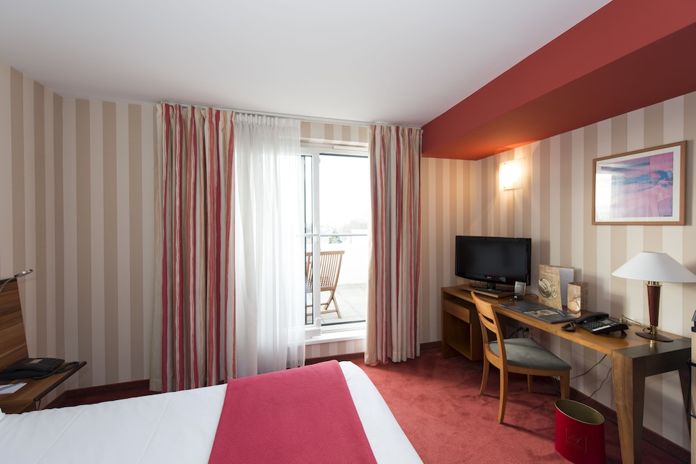 Deluxe Double or Twin Room, Balcony - Photo 2