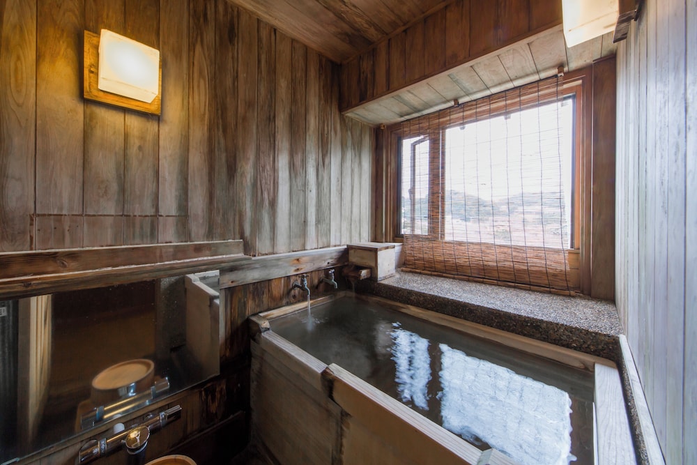 Annex 2F SEKIYOU - Triple Room with Hot Spring Bath photo 2