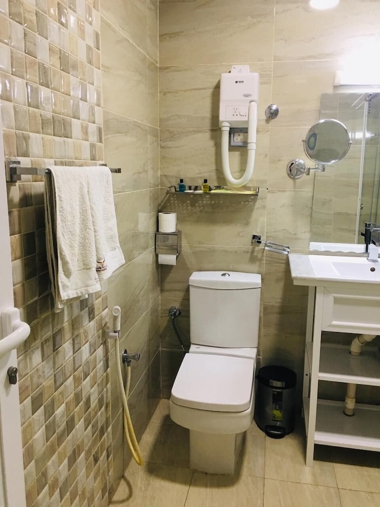 Standard Twin Room photo 3