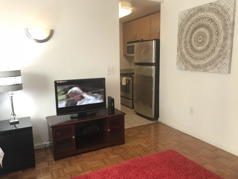 Studio Suite photo 2