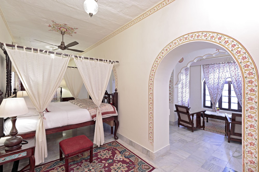 Heritage Suite room photo 3