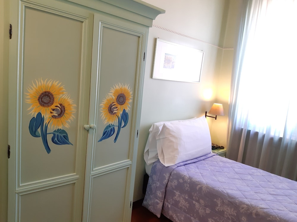 Standard Single Room photo 1