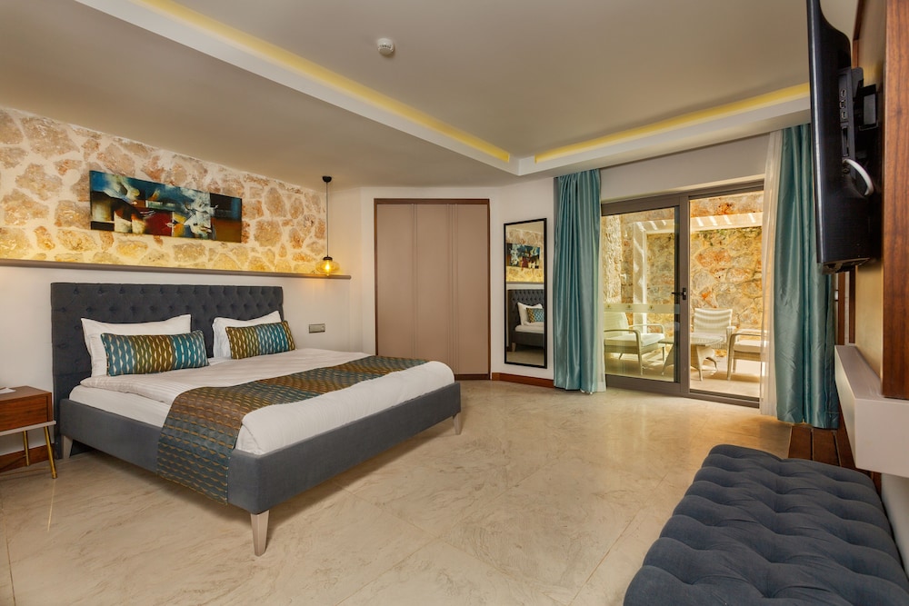 Comfort Room, Jetted Tub