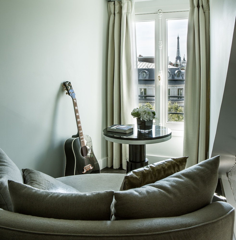 Duplex Eiffel Tower Suite photo 2