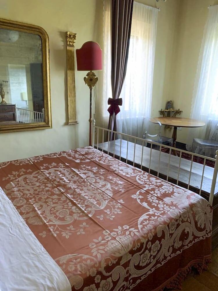 Basic Double Room photo 2