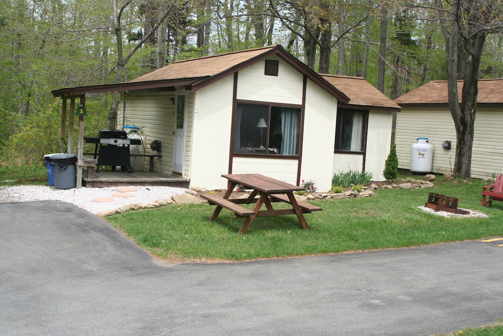 Deluxe Cottage, 1 Bedroom photo 2