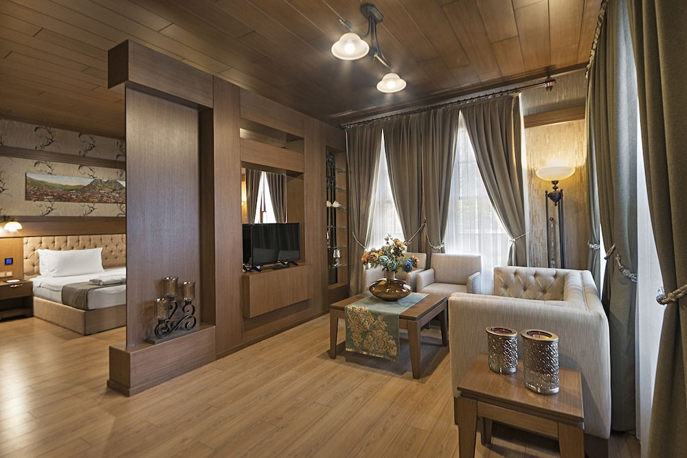 Presidential Suite photo 1