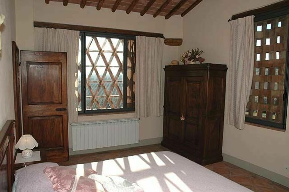 Panoramic Apartment, 3 Bedrooms (Glicini 3) photo 3