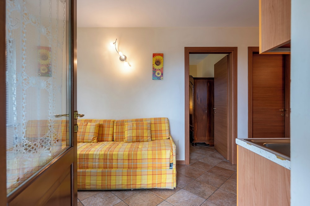 Comfort Apartment, 1 Bedroom, Balcony (3 pax) photo 2