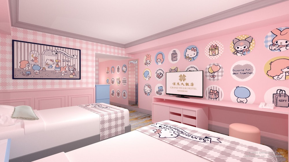 Hello Kitty & Friends Family Suite - Photo 1