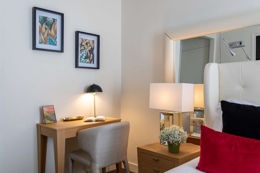 King Deluxe Room with City View Aromatherapy