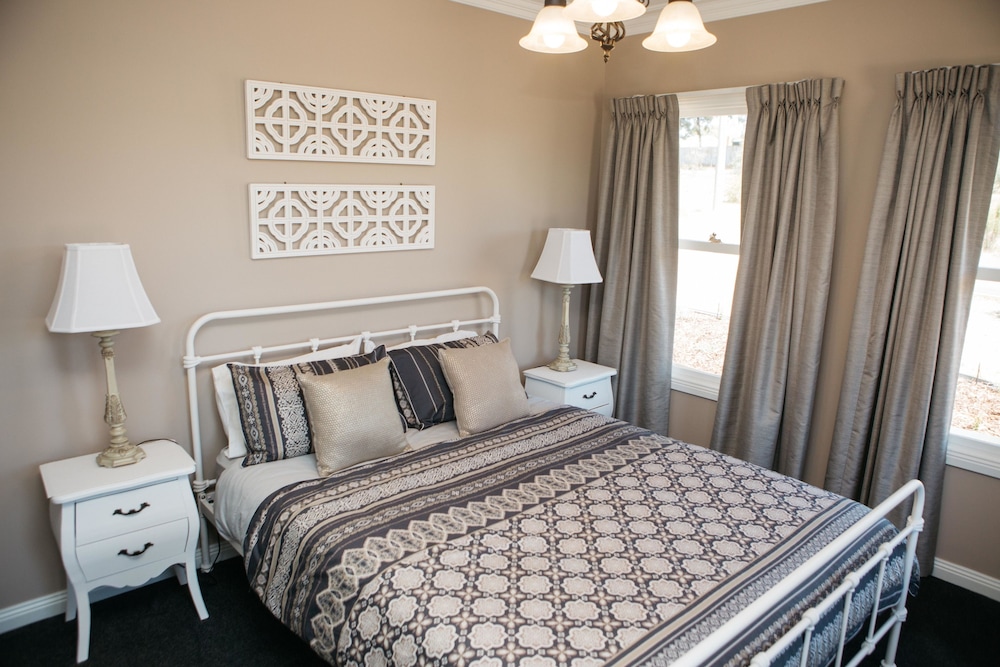 House, 2 Bedrooms (Bell’s Hideaway) photo 1