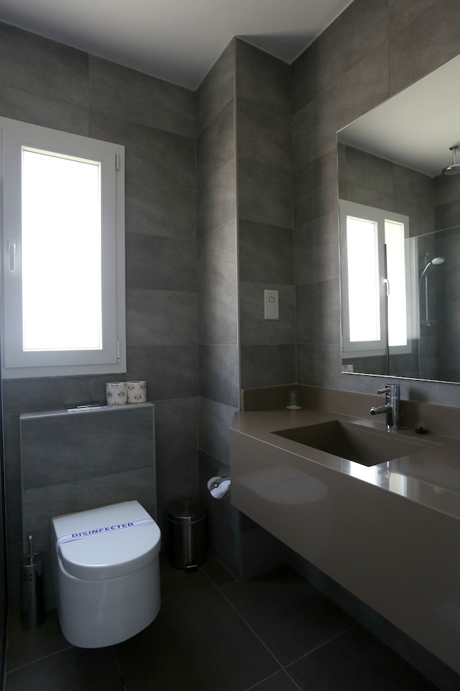 Superior Room, Garden View - Photo 9