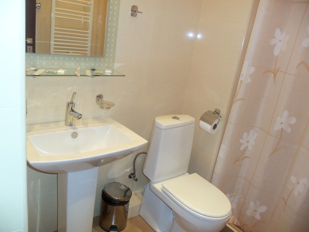 Single Room photo 2