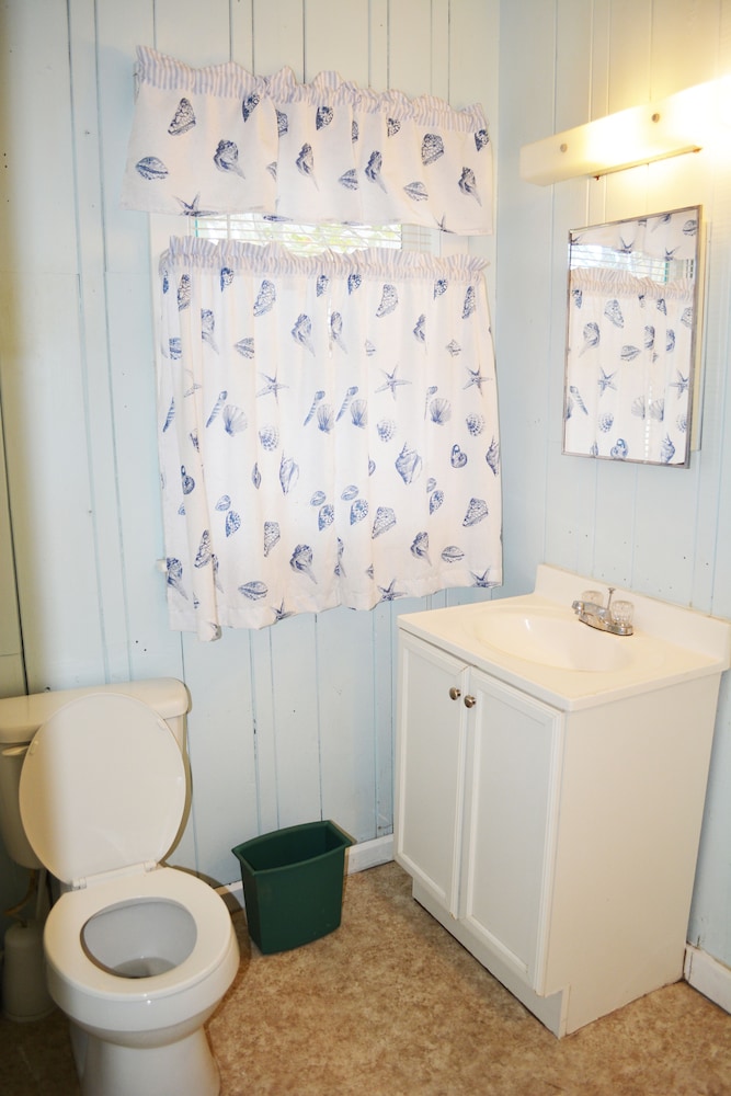 Cottage 8, 2 Bedrooms photo 2