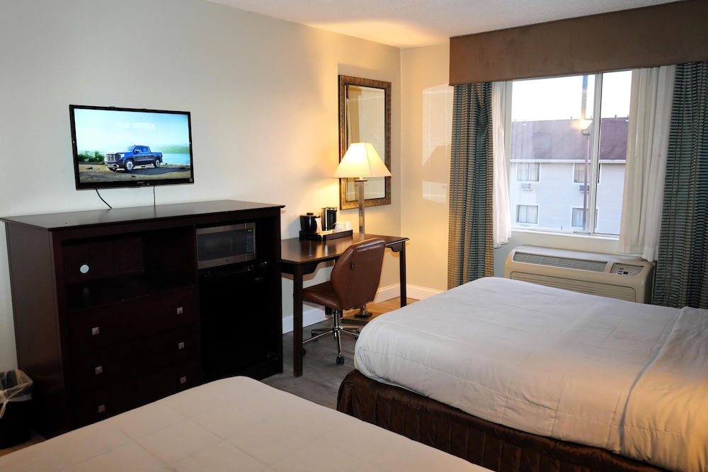 Deluxe Room, 2 Double Beds, Non Smoking photo 3
